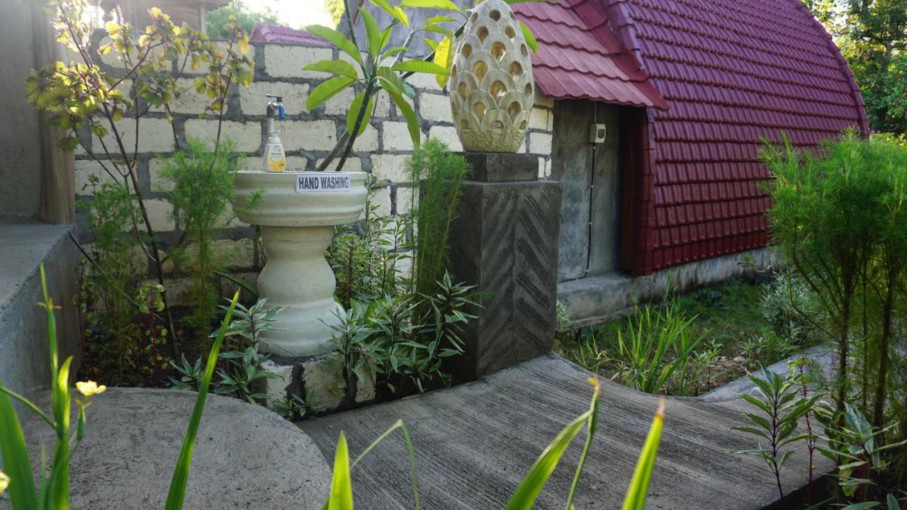 Batumadeg Bougainvillea Bungalow מראה חיצוני תמונה
