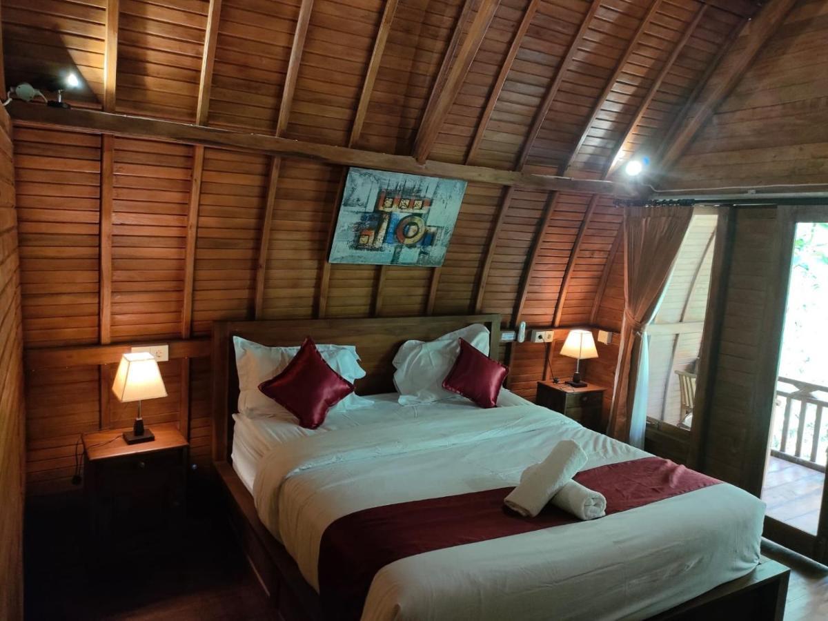 Batumadeg Bougainvillea Bungalow מראה חיצוני תמונה