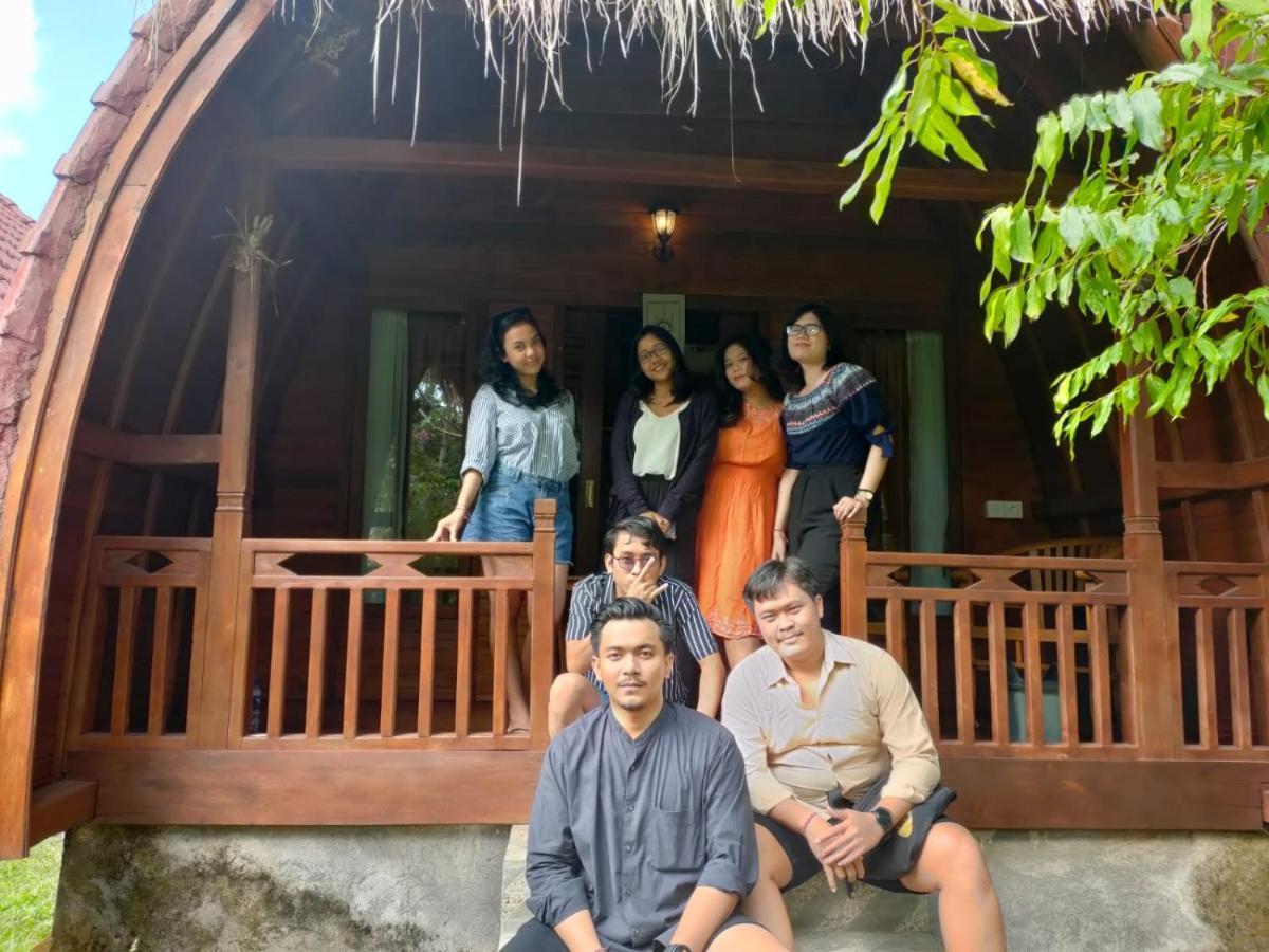 Batumadeg Bougainvillea Bungalow מראה חיצוני תמונה