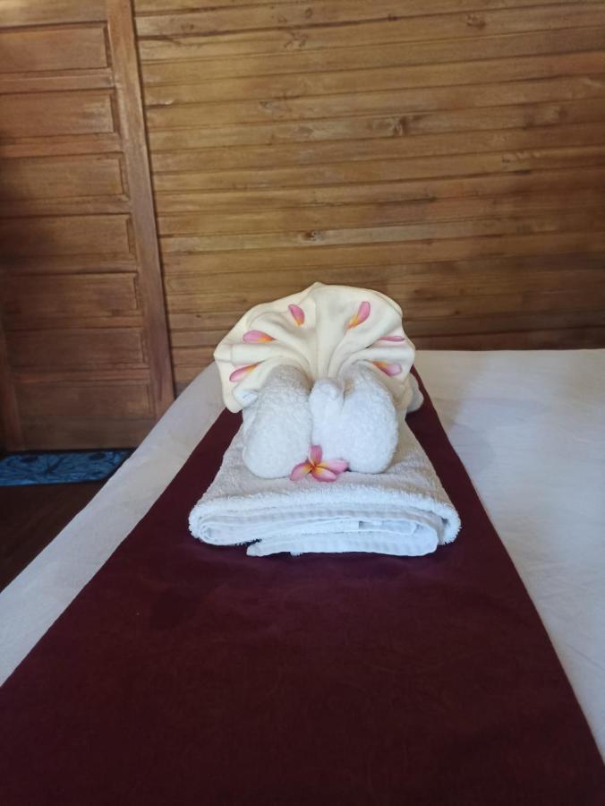 Batumadeg Bougainvillea Bungalow מראה חיצוני תמונה