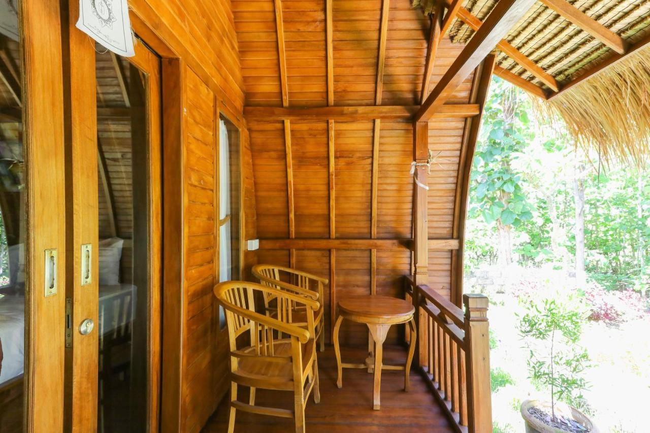 Batumadeg Bougainvillea Bungalow מראה חיצוני תמונה